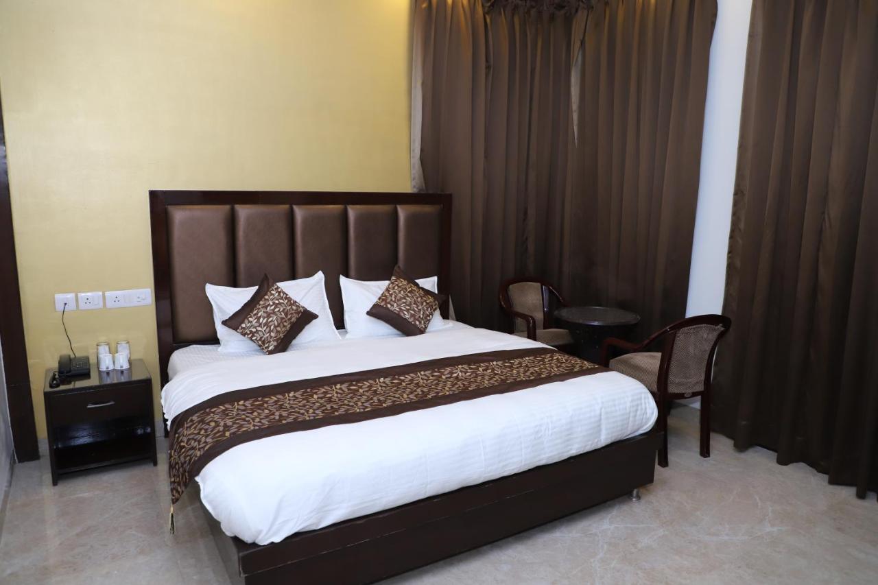 Nirvana Rooms Gurgaon Exterior foto