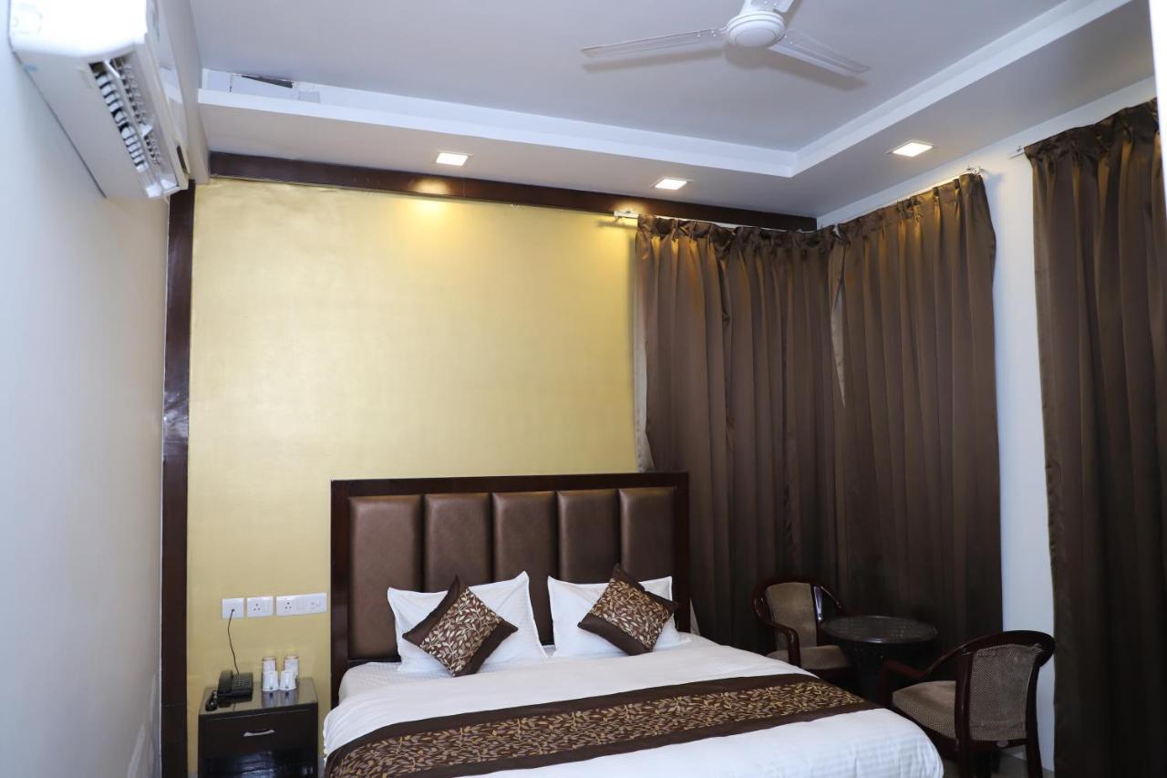 Nirvana Rooms Gurgaon Exterior foto